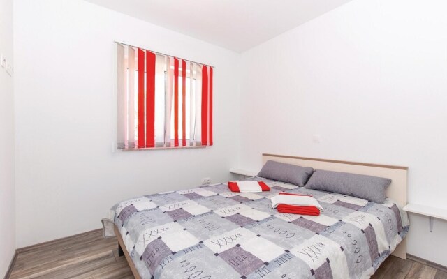 Beautiful Apartment in Crikvenica With Wifi and 1 Bedrooms