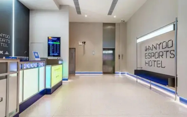 Shengjia Theme Hotel (Guangzhou Dashi Metro Station)