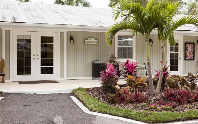 Naples RV Resort
