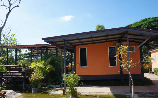 Koh Kaew Rim Nam Resort