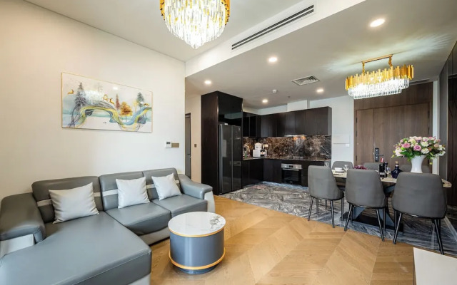 Lumiere Riverside Condo and Suite KHC