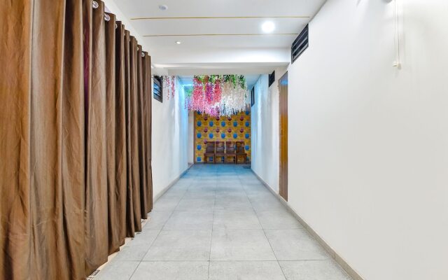 Fabhotel Vishwa