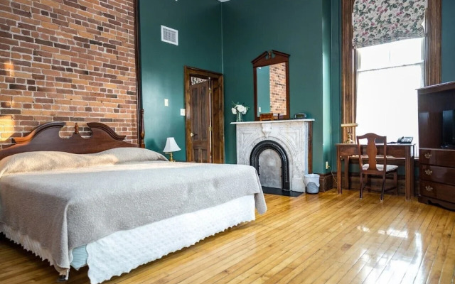 The Customs House Inn