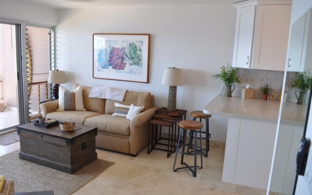Lahaina Roads 309 by RedAwning