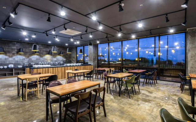 Spring and Autumn Hotel&Resort