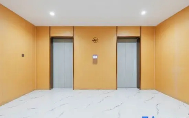 Rezen Select Hotel (Yima Lane Store, Kuitun City)