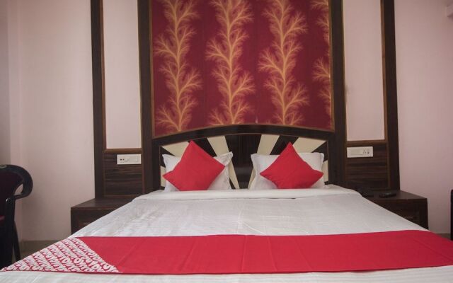 Oyo 17215 Garg Residency