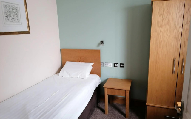 Queensgate Hotel