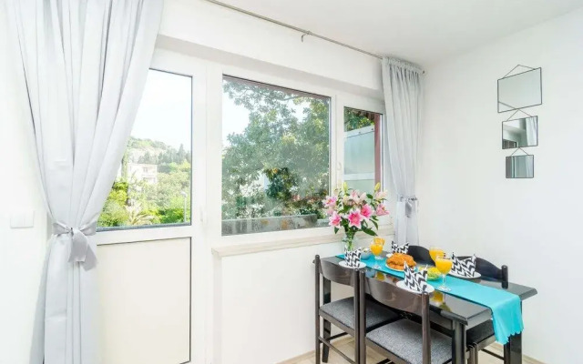 Apartment AB Batala