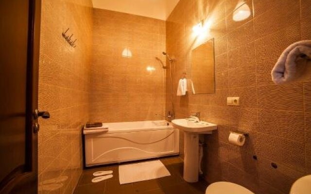 Boutique Hotel Amra