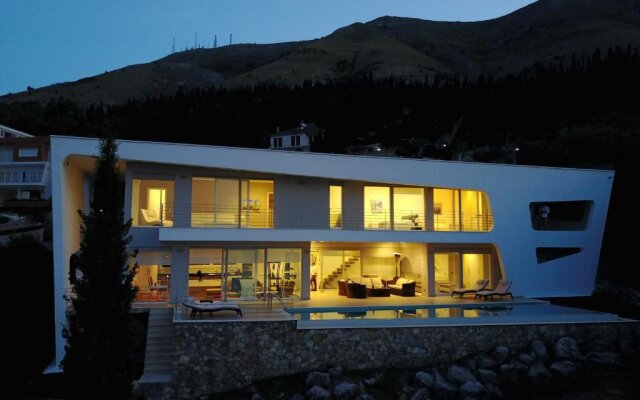 Luxury Amazing View Villa