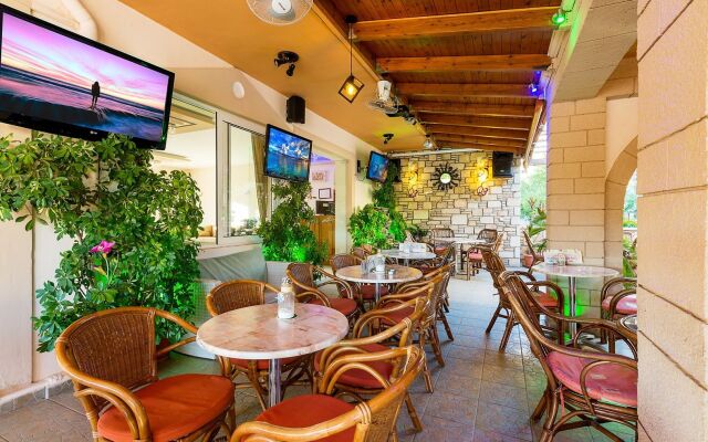 Summer Memories Hotel Apartments