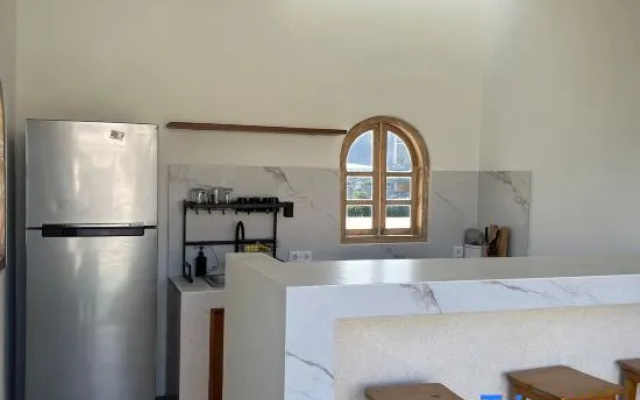 Sari Hills Guest House – Hotel Rooms – Kutuh