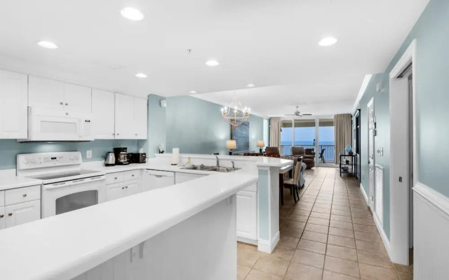 Majestic Beach Towers 2-1509