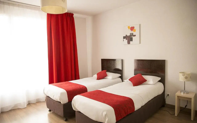 Alezan Hotel