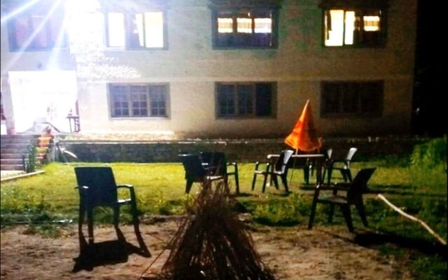 Kushu Guest House