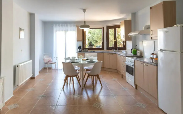 Natalia s Apartment in Tavronitis