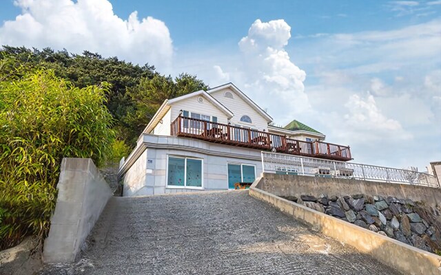 Geoje Green House Pension