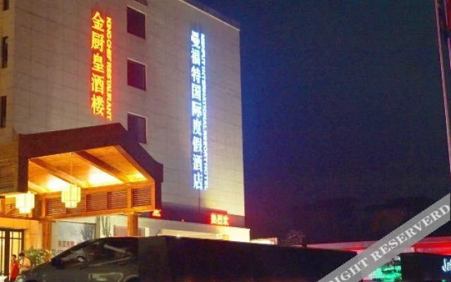 Menfut International Resort Hotel