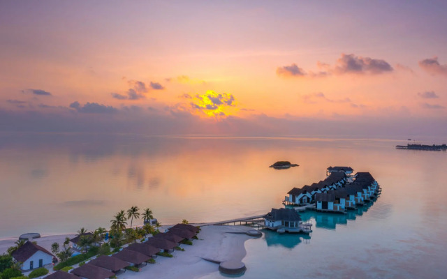 NOOE Maldives Kunaavashi Hotel