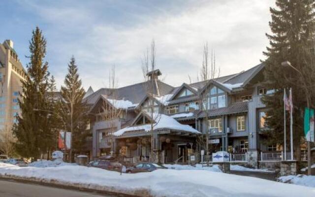 Glacier Lodge by Whistler Accommodation