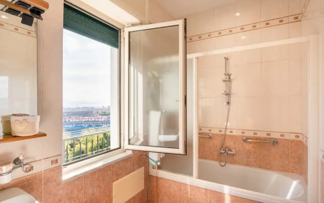 Bright Apartment Private Parking Naples