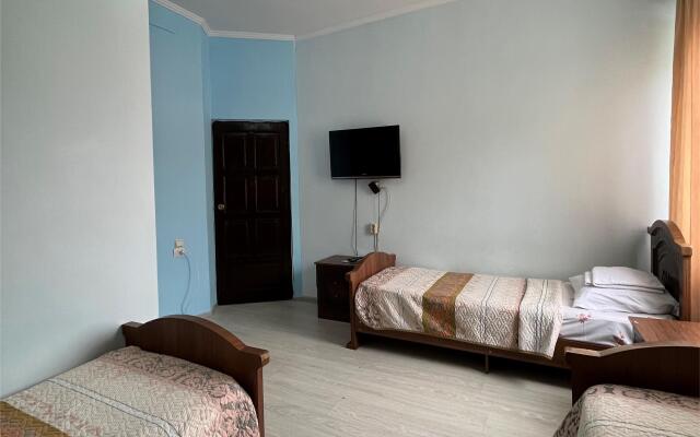 Nikos Guest House