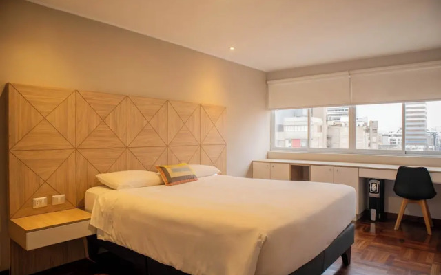 Sophisticated 1BR Stay in Prime Miraflores