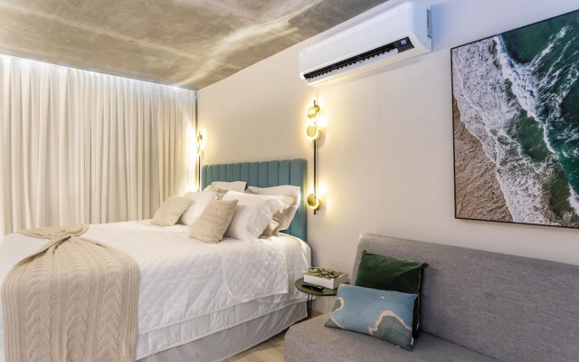 Setai Yacht By Day by Day