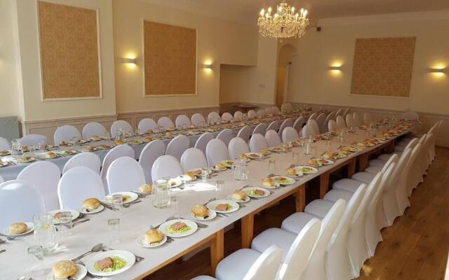 The Antrobus Hotel