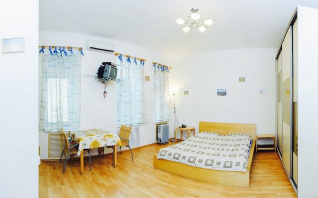 Отель «Hotrent на Ивана Франка 27»