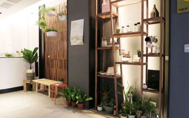 Greenight Hotel