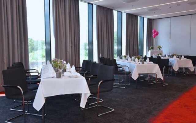 Airport Plaza Hotel Hamburg