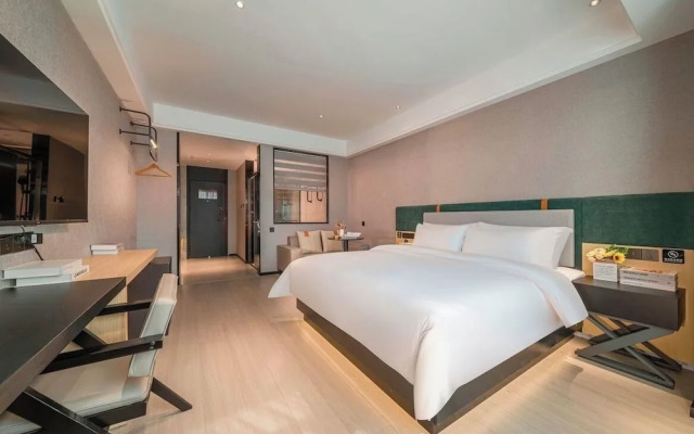 C Station Meisu Hotel