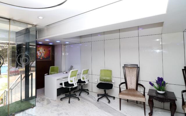 Capital O 3194 Hotel Dayal International