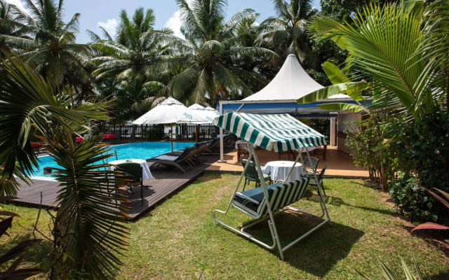 Le Relax Beach Resort - Praslin