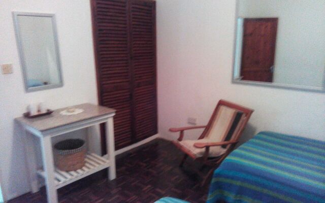 CHEZ LORNA 3 nights or plus