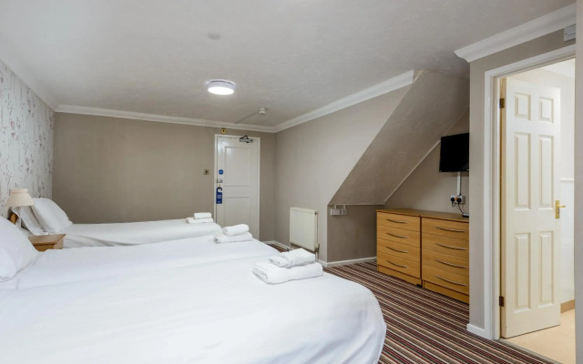 Russell Hotel