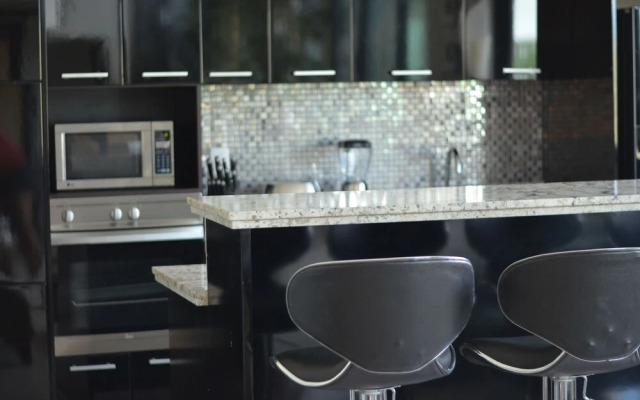 Lotus-7 by Playa District