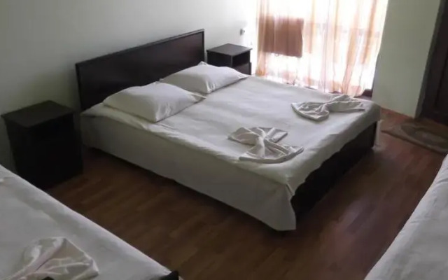 Nokos Hotel
