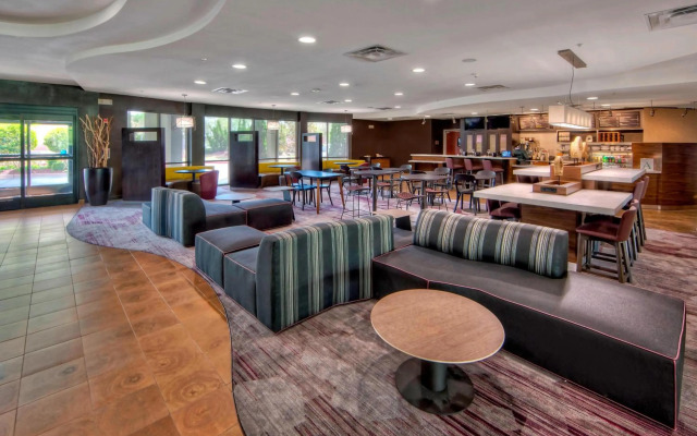 Courtyard by Marriott Memphis Southaven