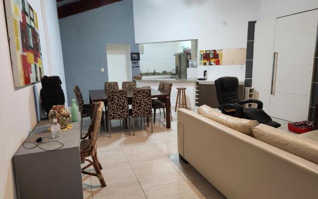 Casa espetacular a 150 metros da praia