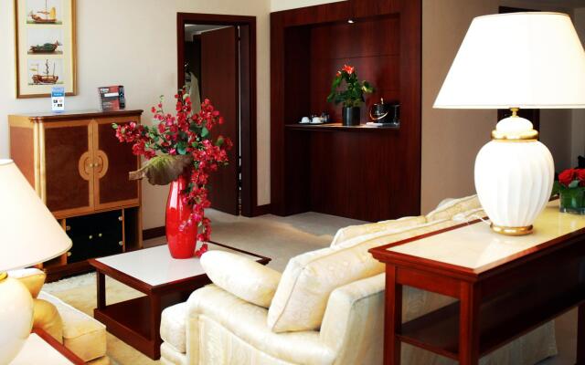 Evergreen Laurel Hotel