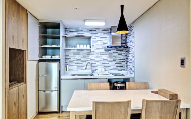 Cheongpung Resort Hill House
