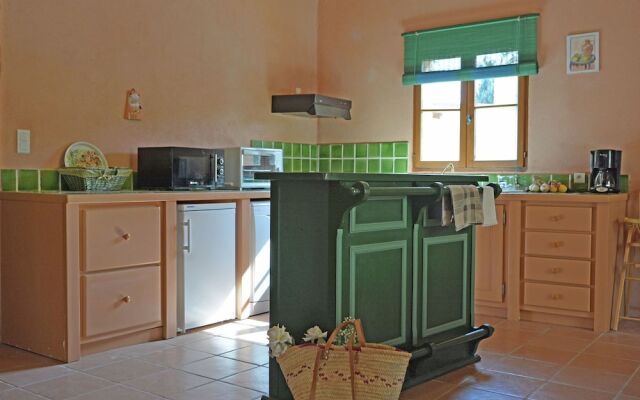 Beautiful Villa in Flaux With Swimming Pool
