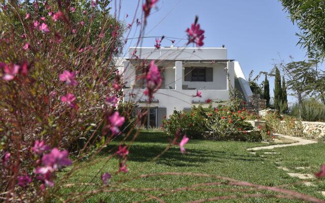 Naoussa Hills Boutique Resort - Adults Only