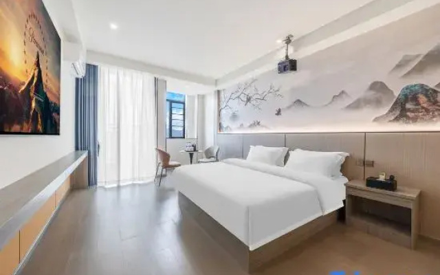Jiayue Homestay (Kunming Medical University First Affiliated Hospital Chenggong Campus)