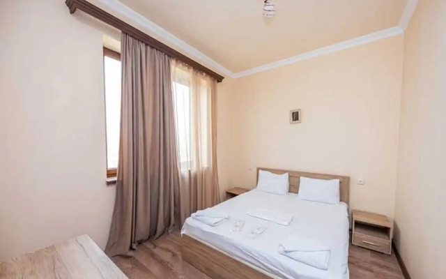 Argishti street 2 bedroom apartment