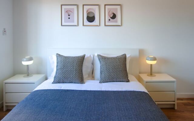 Phaedrus Living: Ourania City Heights Flat