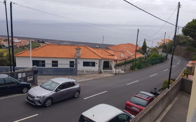 Remarkable 3-bed House in Machico